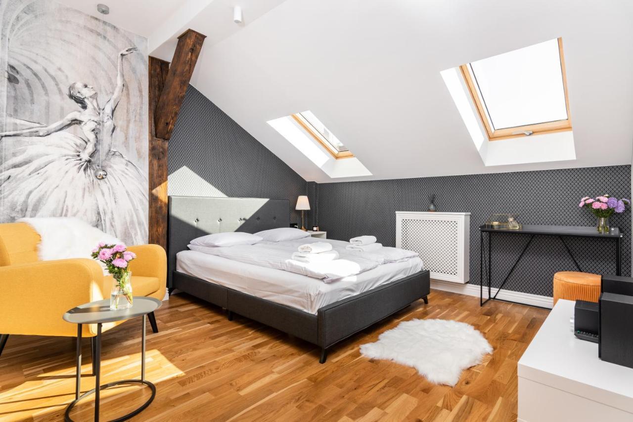 Riverside Premium Class Apartment - By Upstairs Krakow Dış mekan fotoğraf