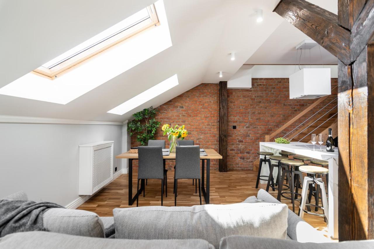 Riverside Premium Class Apartment - By Upstairs Krakow Dış mekan fotoğraf