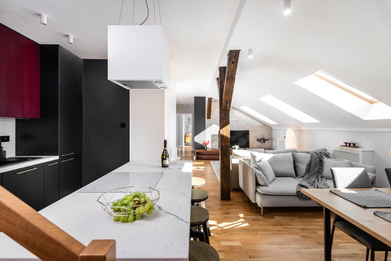 Riverside Premium Class Apartment - By Upstairs Krakow Dış mekan fotoğraf