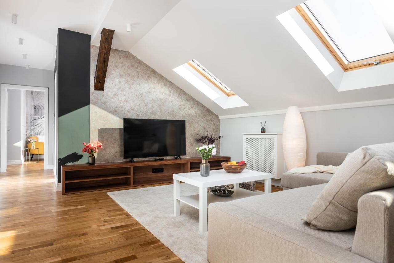 Riverside Premium Class Apartment - By Upstairs Krakow Dış mekan fotoğraf